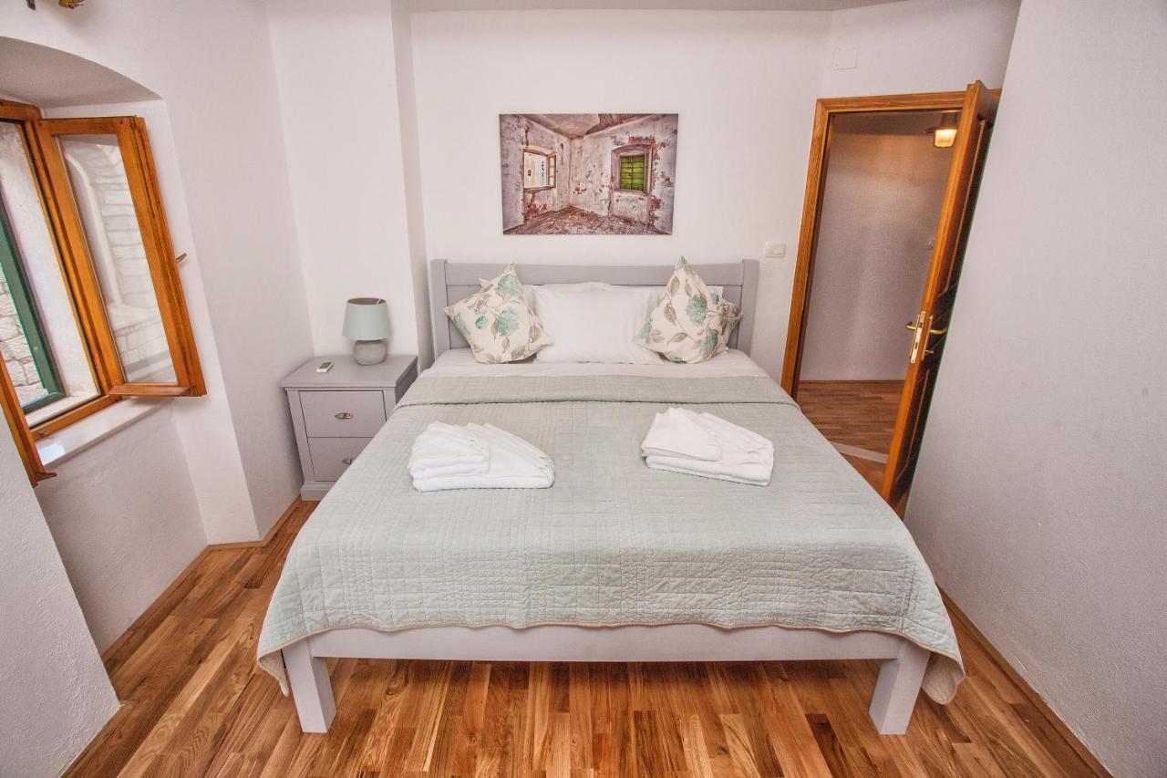 Villa Ruza, Donja Lastva Τίβατ Δωμάτιο φωτογραφία
